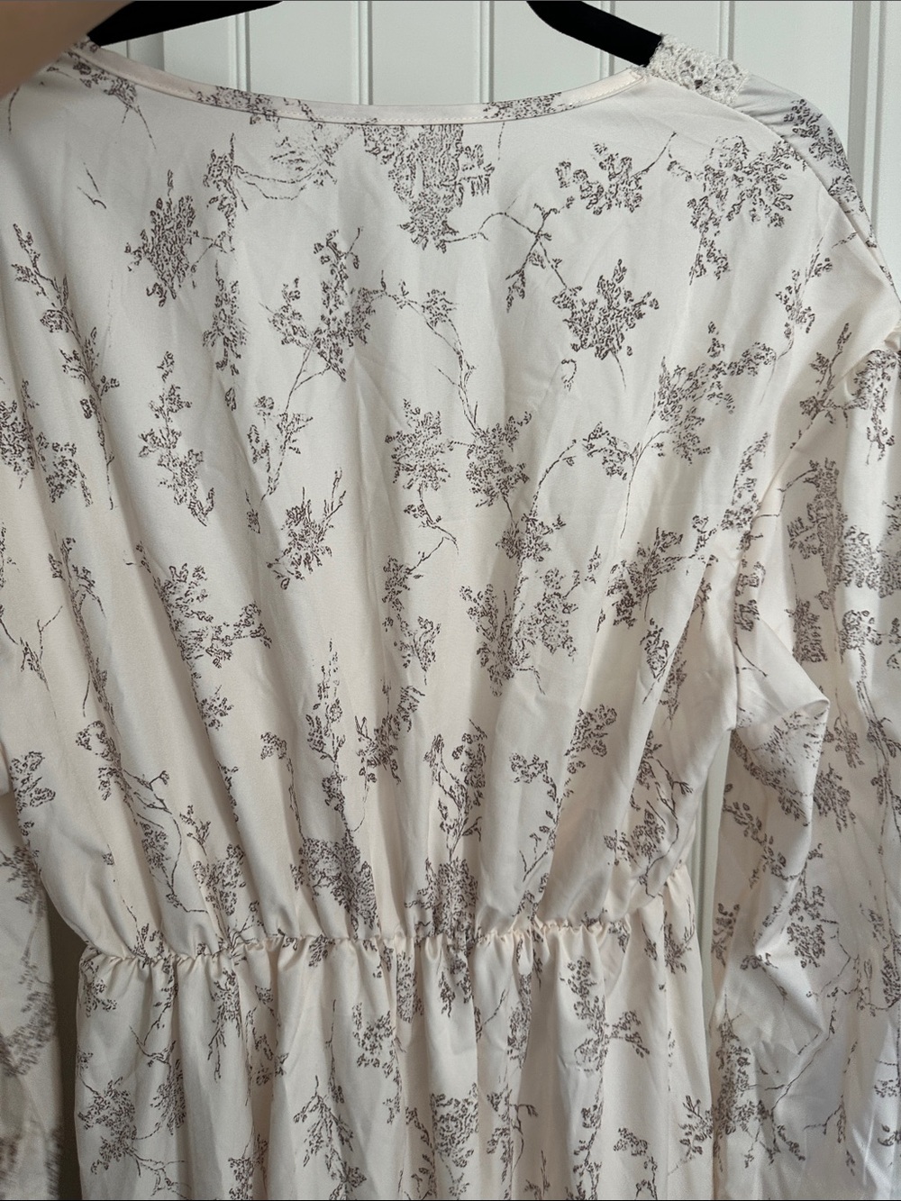Cream Floral Lace-Trim Maxi Dress size xl - Picture 6 of 6